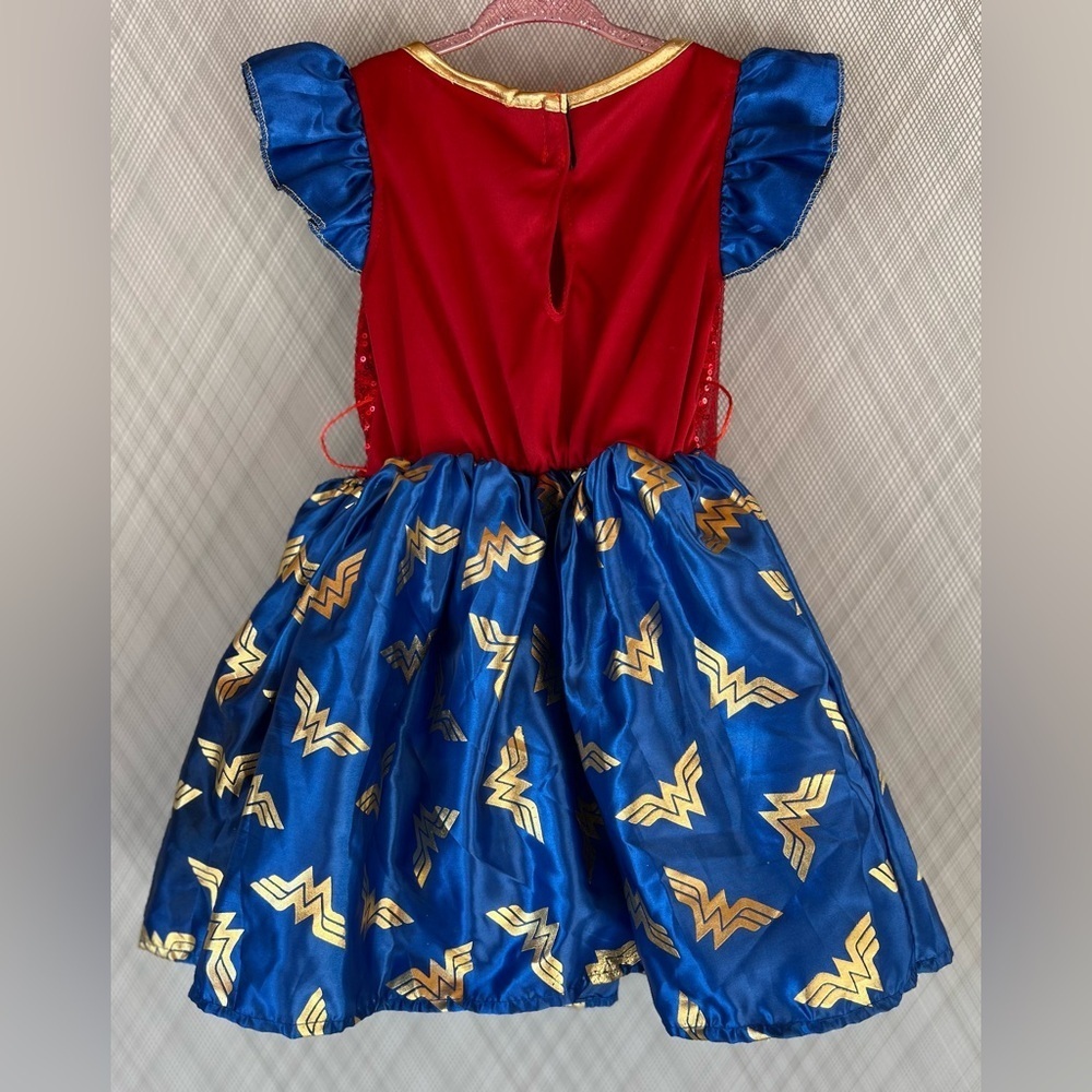 Rubie’s - Wonder Woman 4 piece Girls Costume Set (Small Size 3-4yrs) - Picture 5 of 7